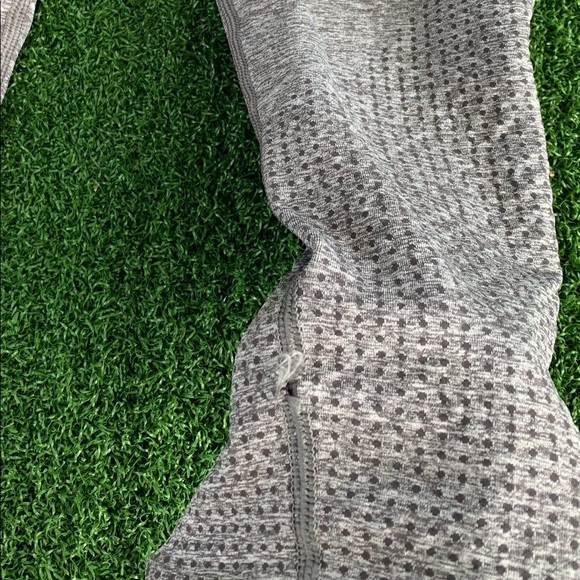 Gray gymshark leggings - Picture 9 of 9